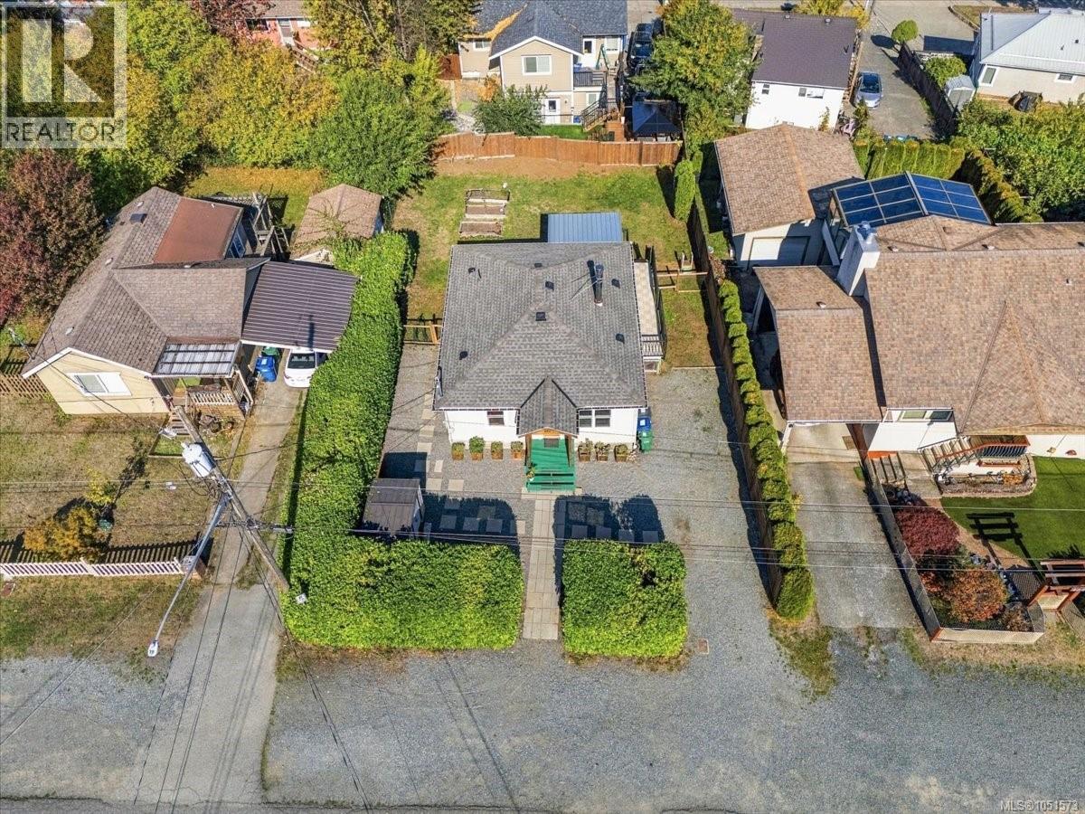 430 Drake St - Image 34