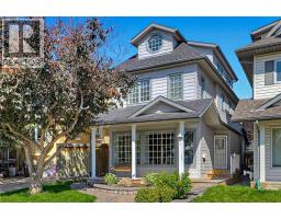 532 54 Avenue SW - photo 1