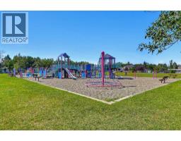 532 54 Avenue SW - photo 45
