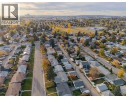 165 Marbrooke Circle, Calgary, AB T2A2W4 Photo 39
