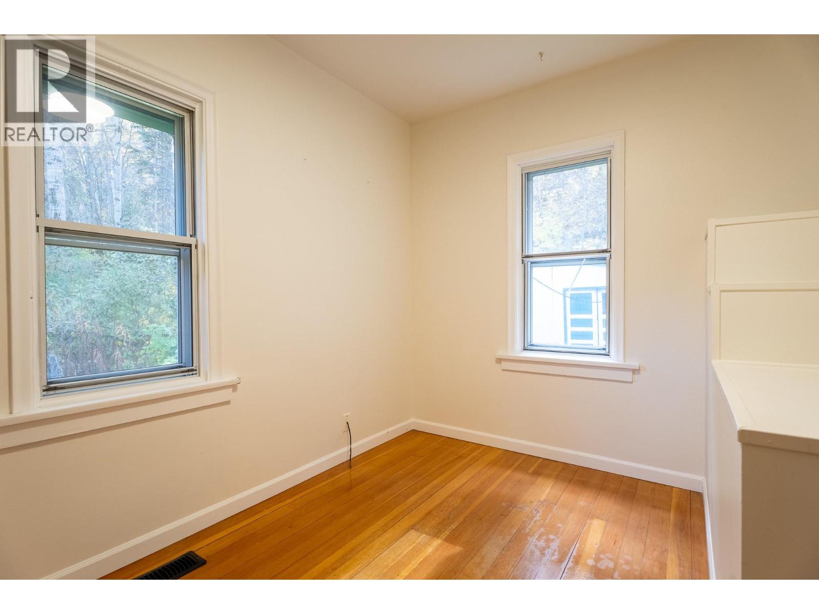 Photo 16 of 28 — 1553 AINTREE DRIVE · Prince George, BC
