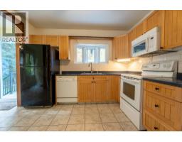 Photo 11 of 28, 1553 AINTREE DRIVE · Prince George, BC