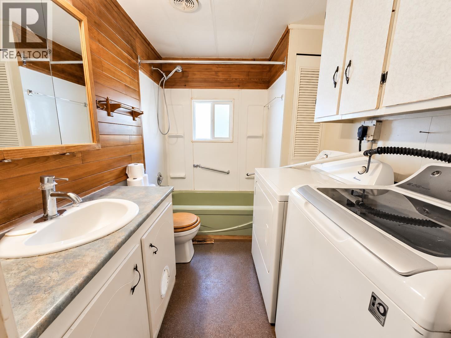 Photo 14 of 26 — 3440 MUERMANN ROAD · Prince George, BC