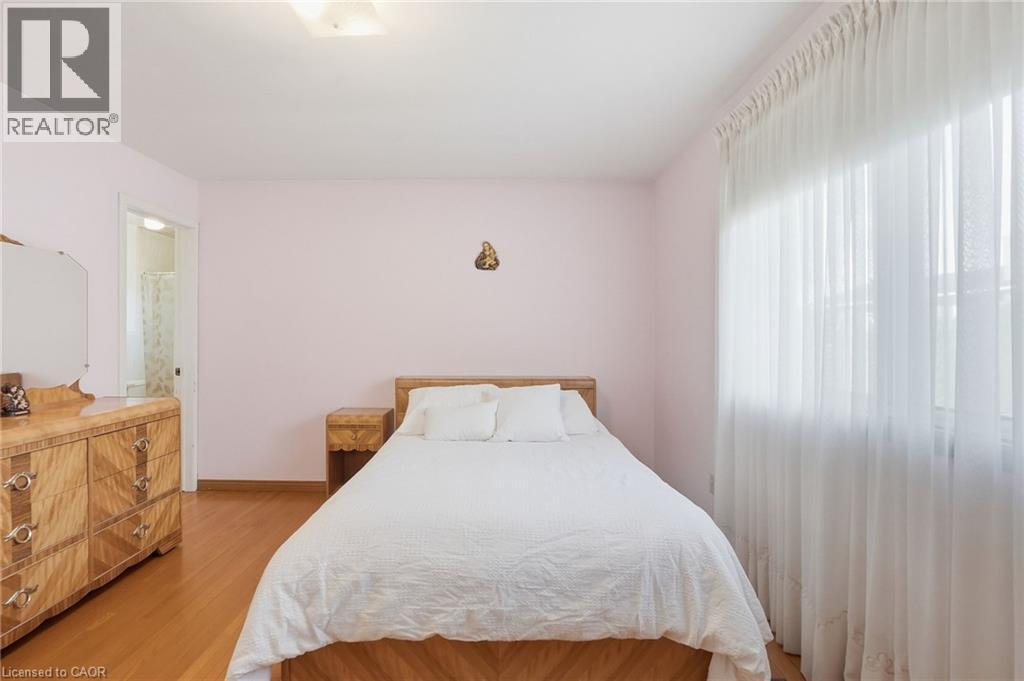 32 SAN FERNANDO Drive - 23