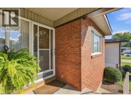 2pc Bathroom - 32 San Fernando Drive, Hamilton, ON L9C2C2 Photo 6
