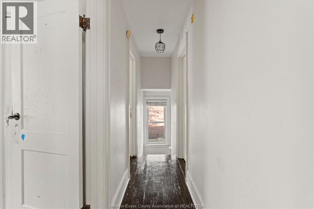535 RANDOLPH AVENUE - 17
