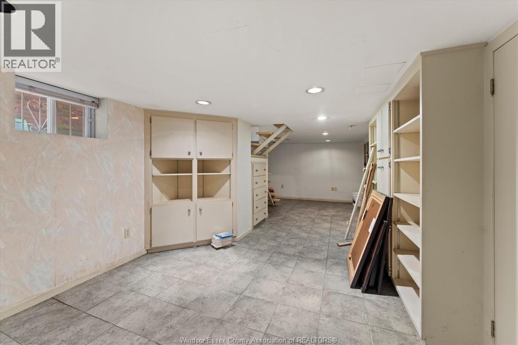 535 RANDOLPH AVENUE - 23