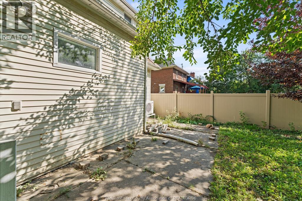 535 RANDOLPH AVENUE - 29