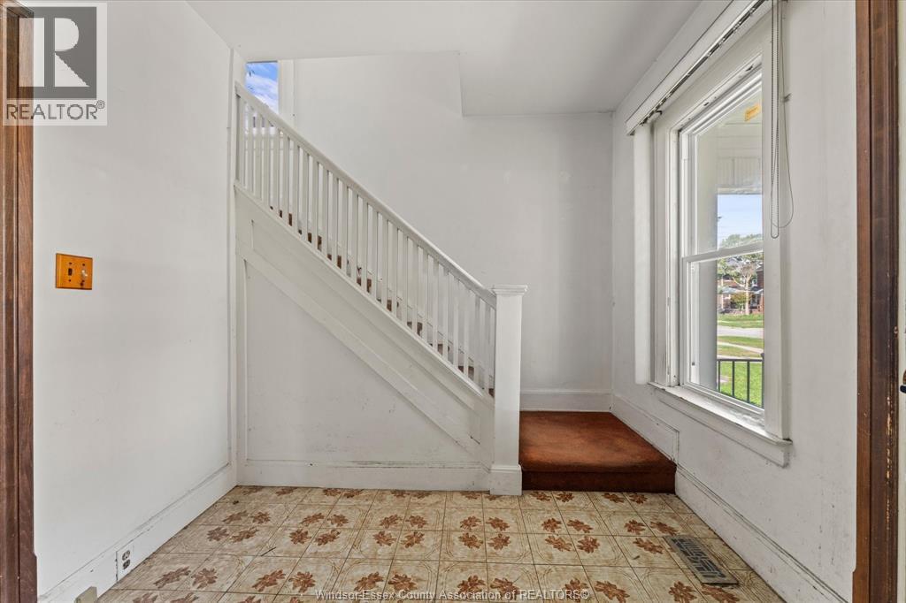 535 RANDOLPH AVENUE - 7