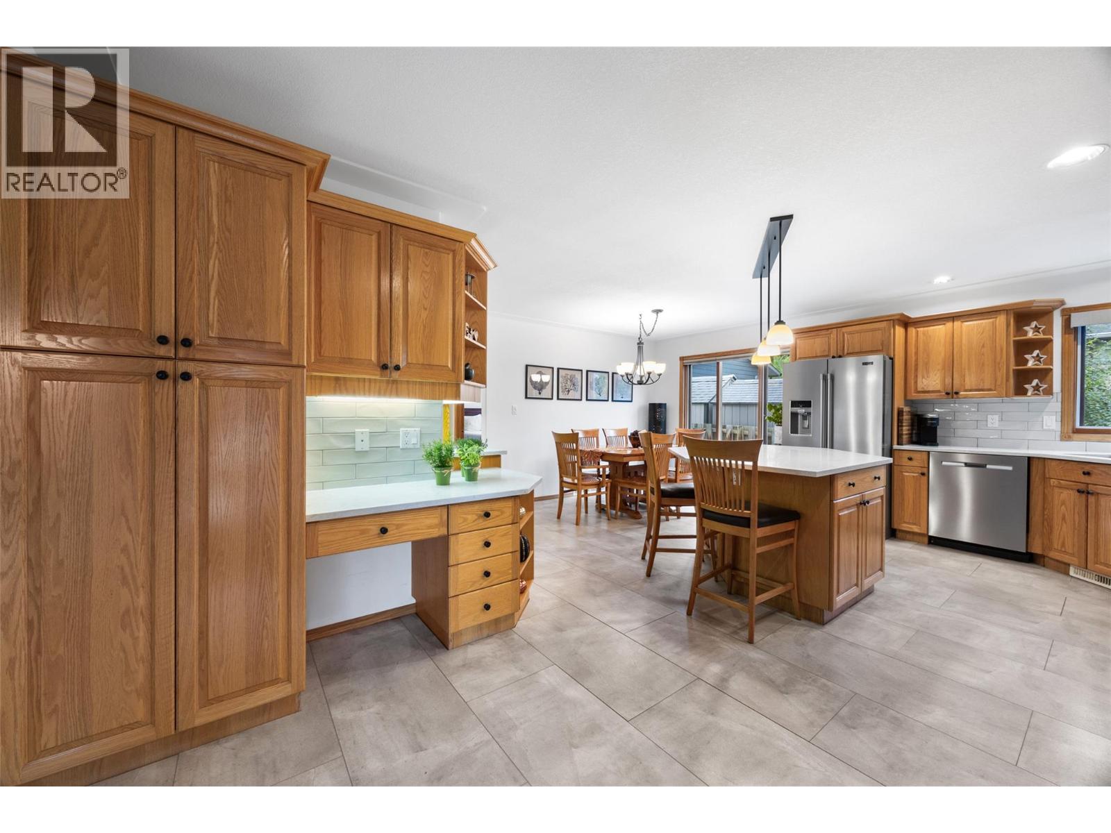 780 Huntington Drive - 10