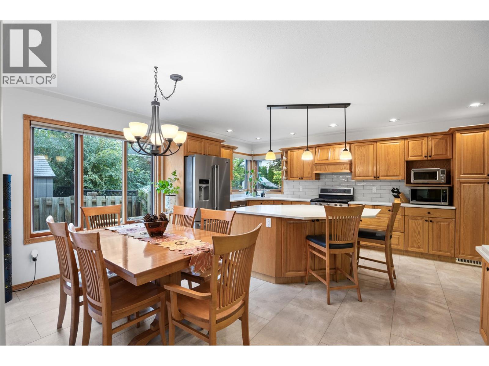 780 Huntington Drive - 13