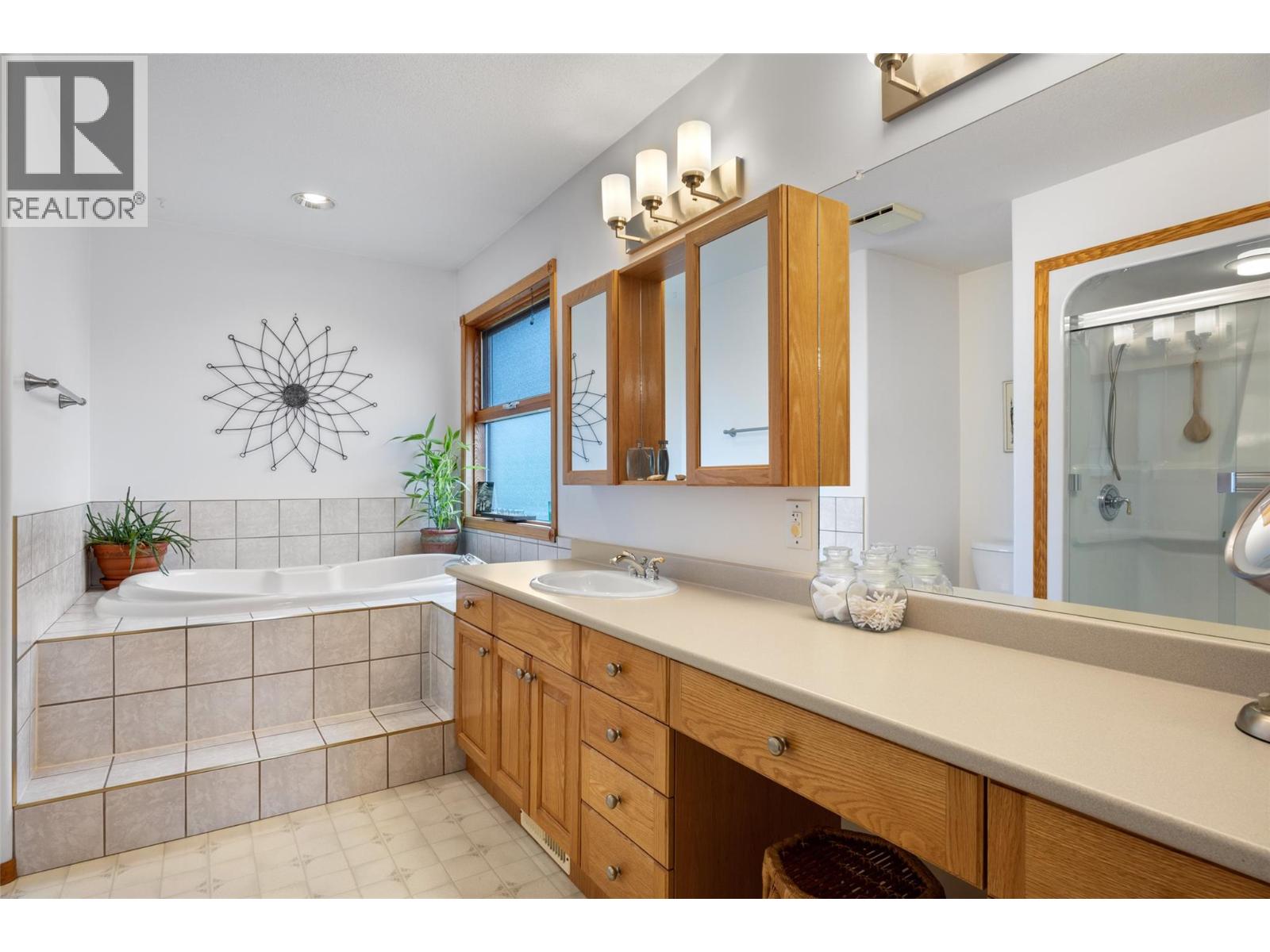 780 Huntington Drive, Kamloops