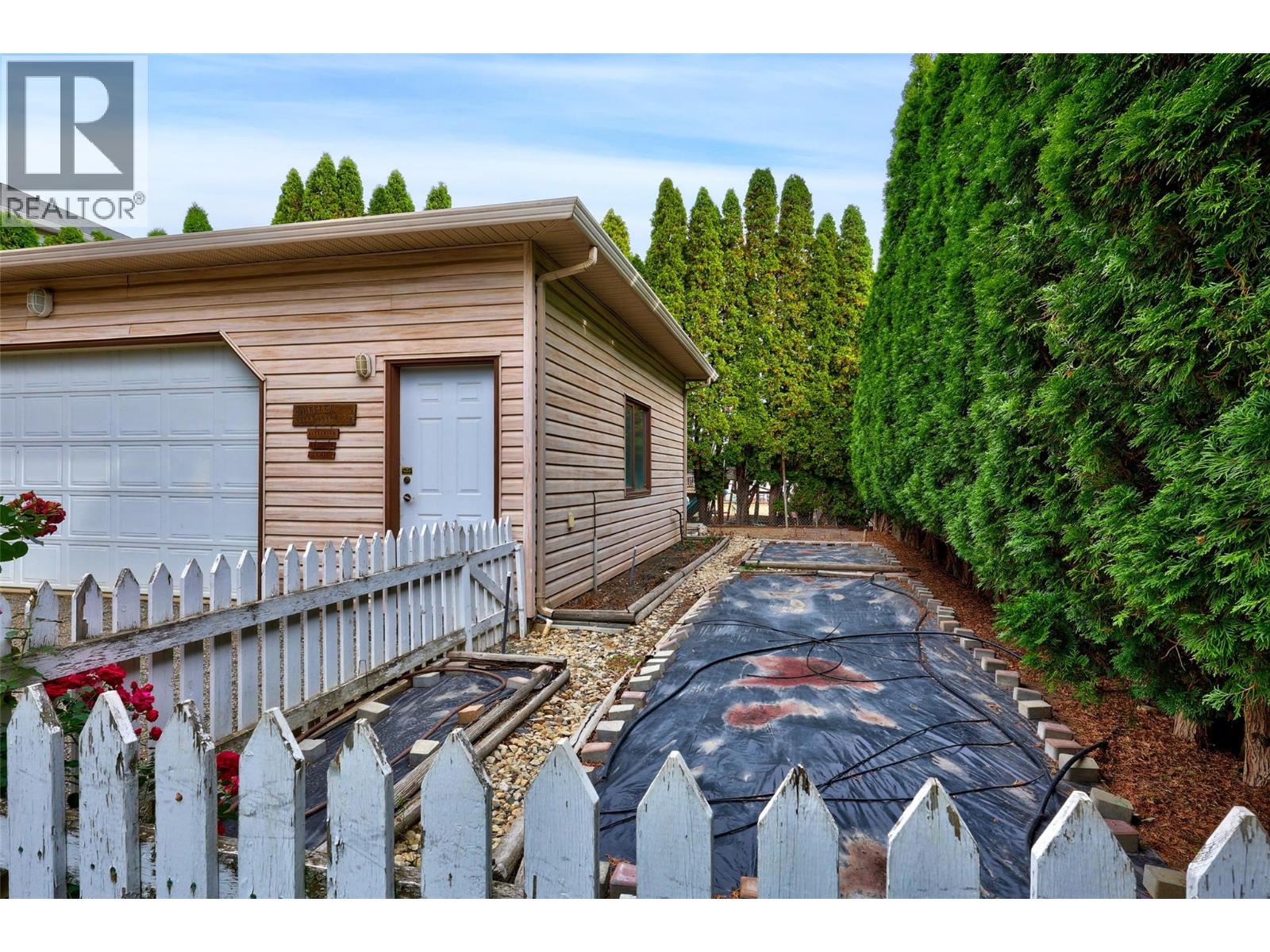 780 Huntington Drive - 45