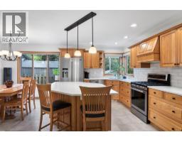 4pc Ensuite bath - 780 Huntington Drive, Kamloops, BC V2B6G4 Photo 11