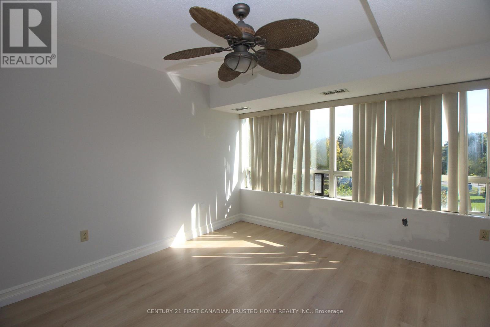 521 Riverside Drive — photo 7