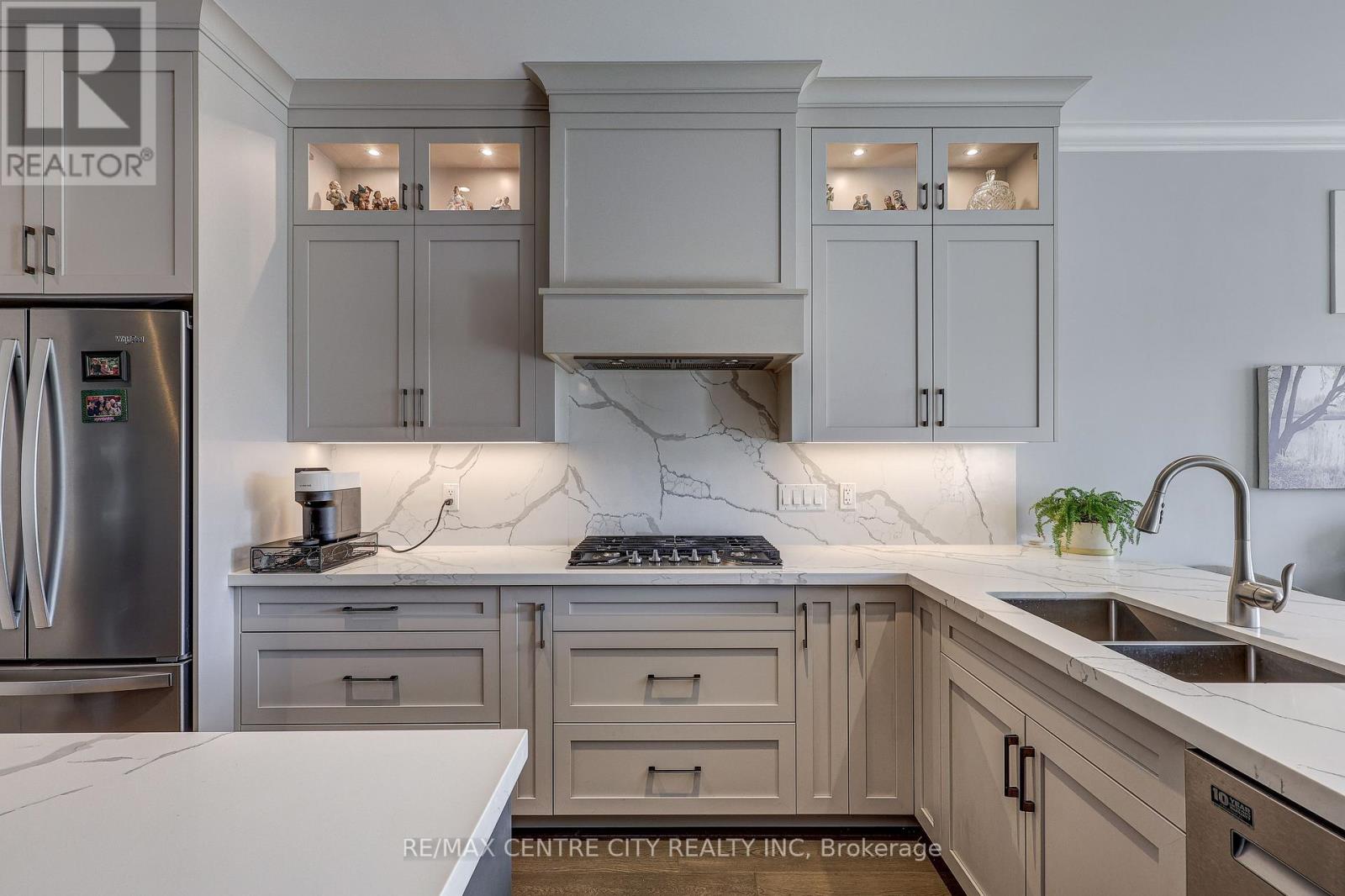 151 ROBIN RIDGE DRIVE - Image 18