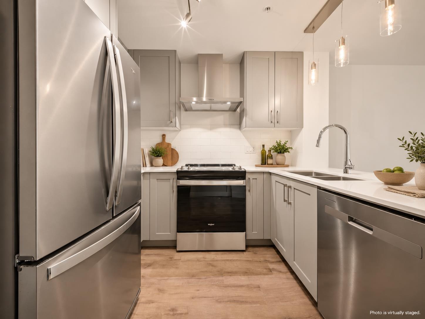 306 6338 KING GEORGE BOULEVARD, Surrey