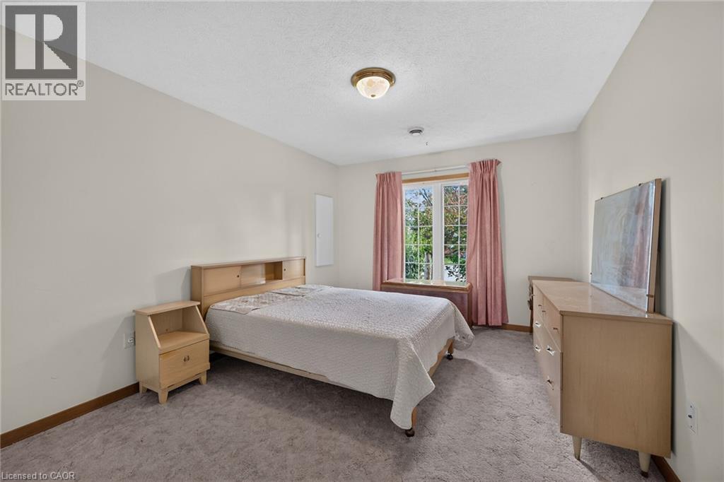 424 JOHN Street - 16