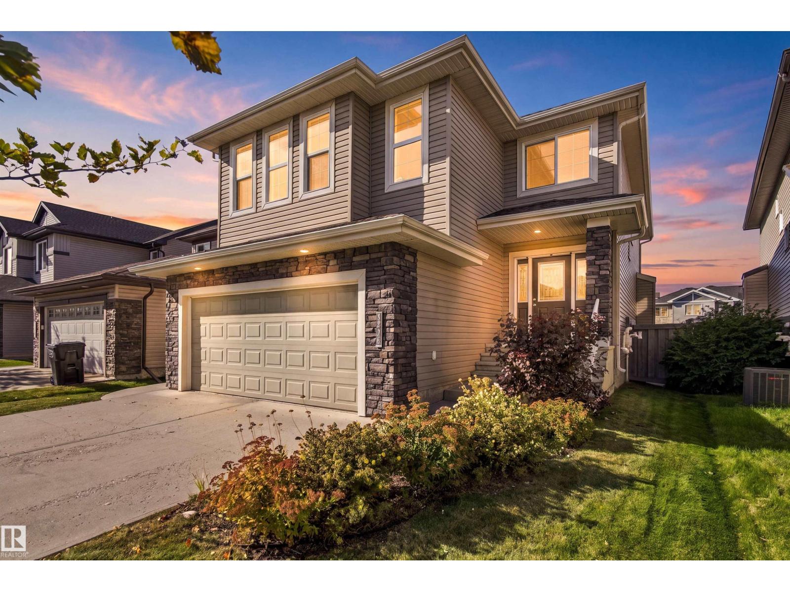 Photo of 3528 CLAXTON CR SW, Edmonton