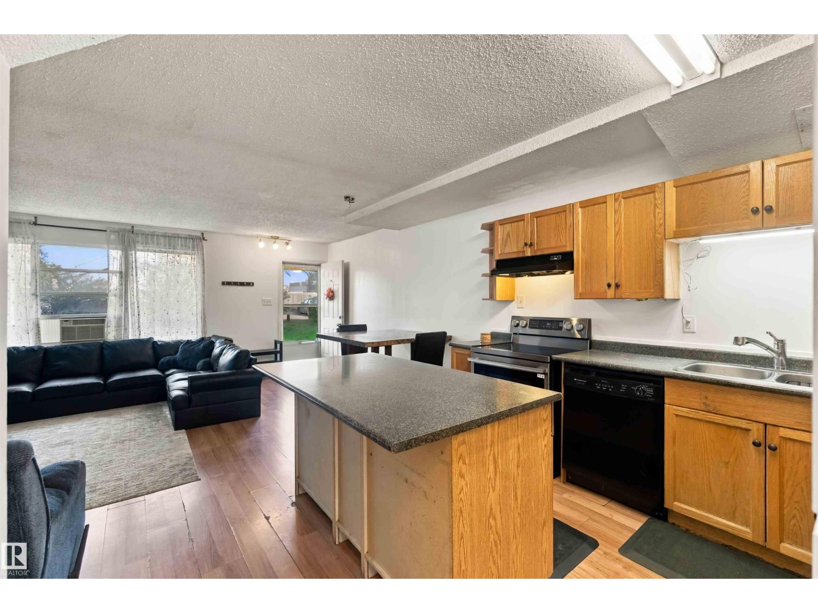 #48 13590 38 ST NW - Image 12