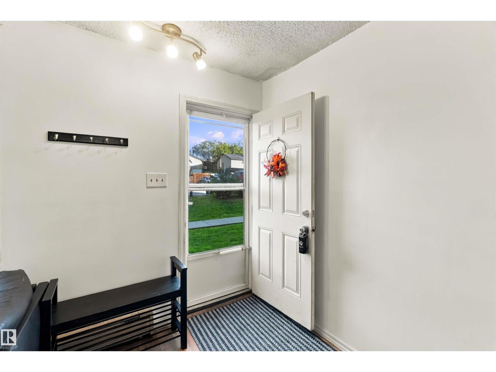 #48 13590 38 ST NW - 2