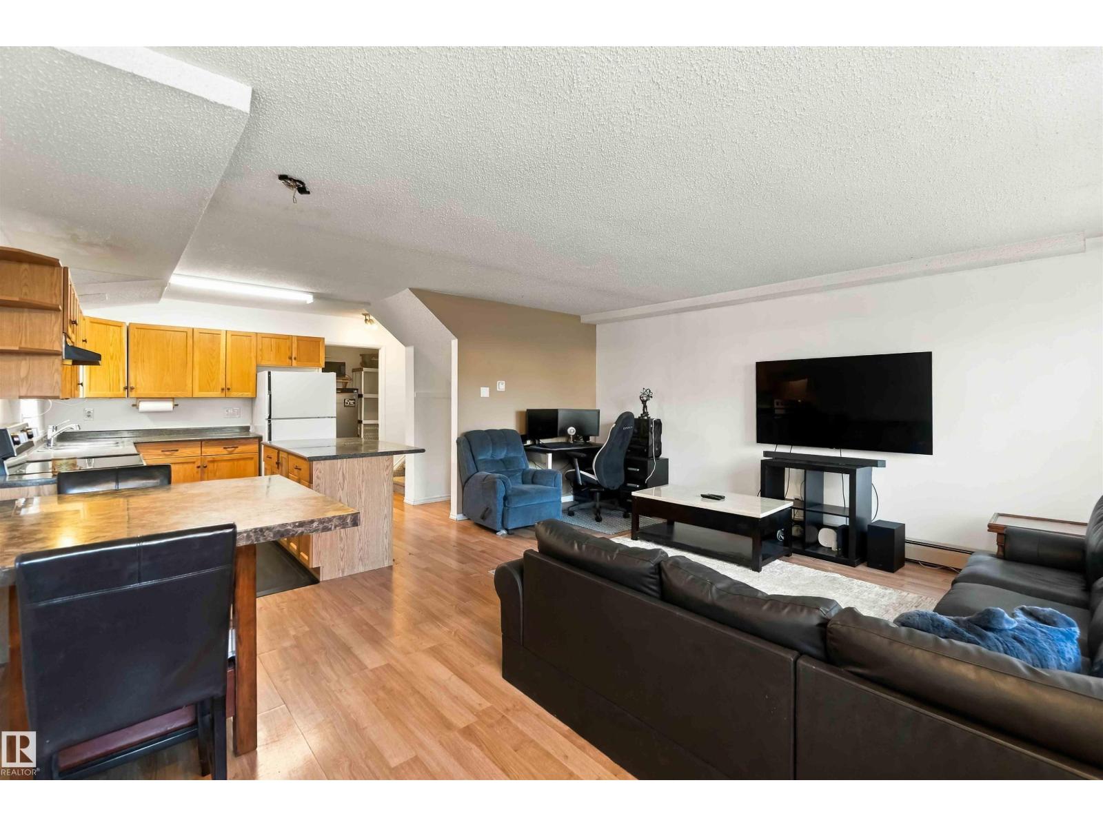 #48 13590 38 ST NW - 3