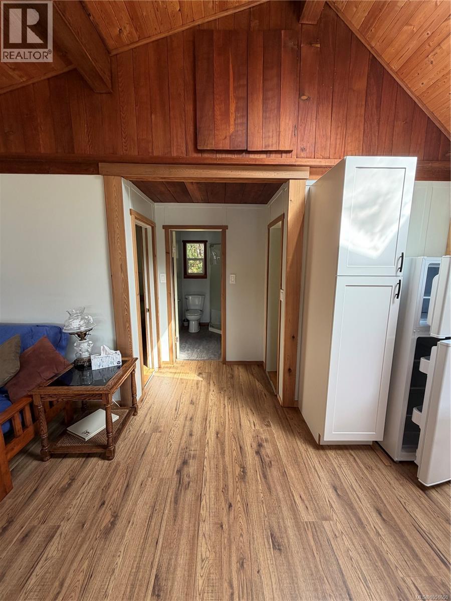 Lot 49 Busby Island - Image 17