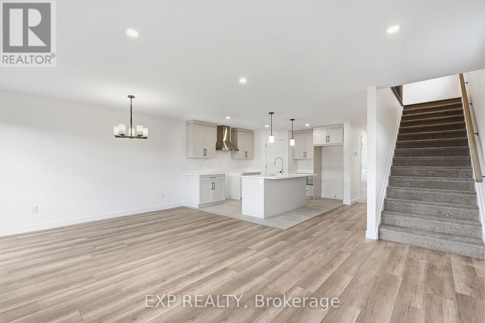 142 ELIZABETH STREET - Image 12