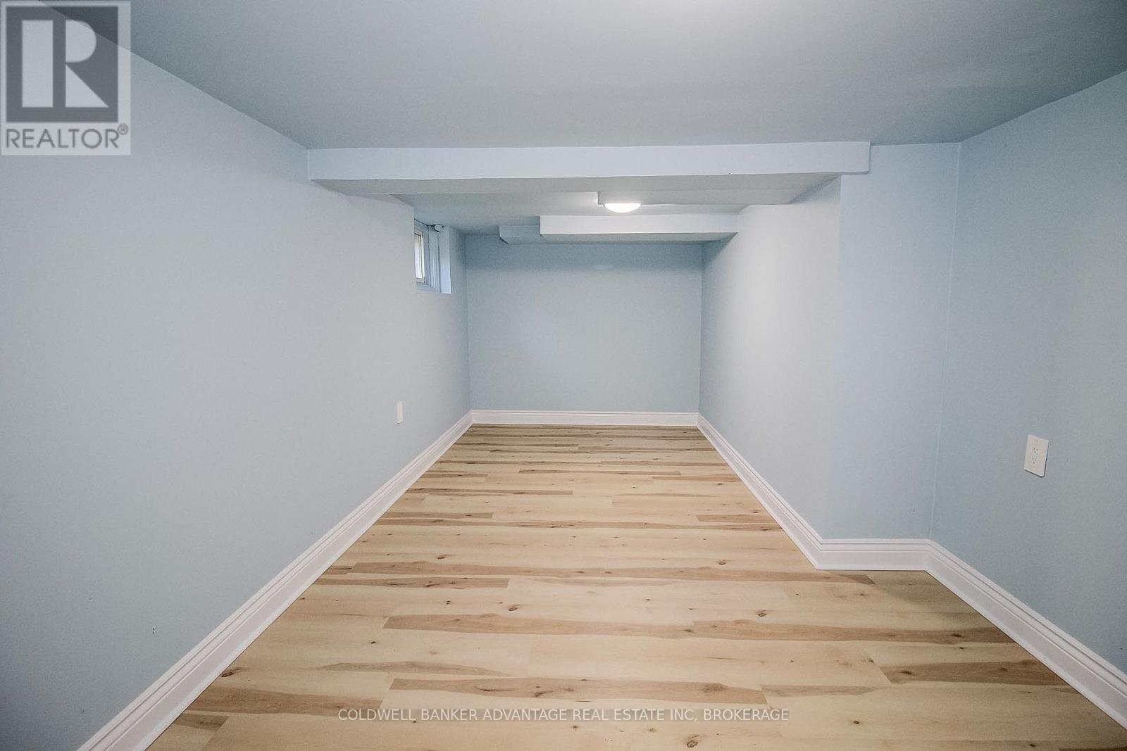 378 THOROLD ROAD - 29