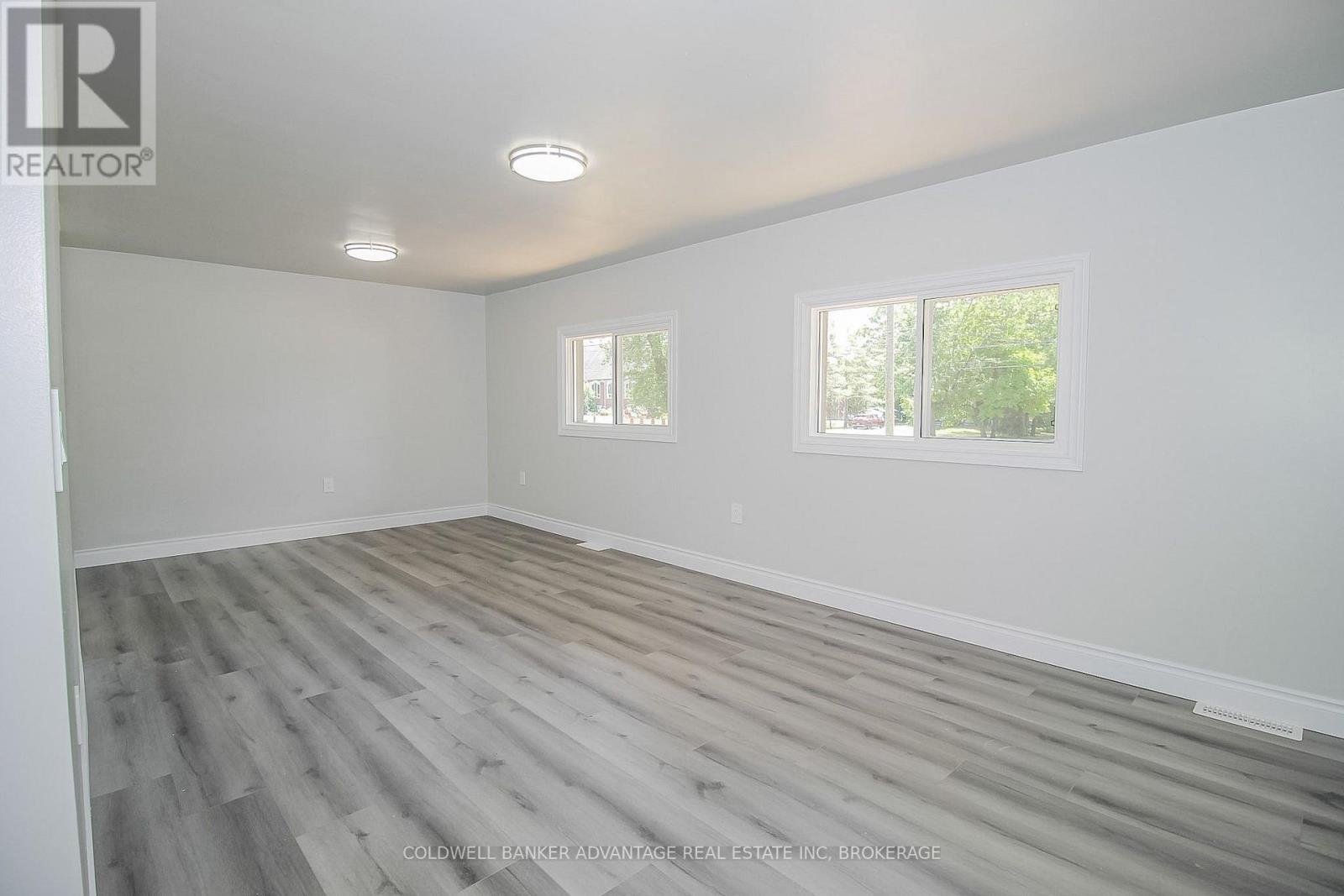 378 THOROLD ROAD - 5