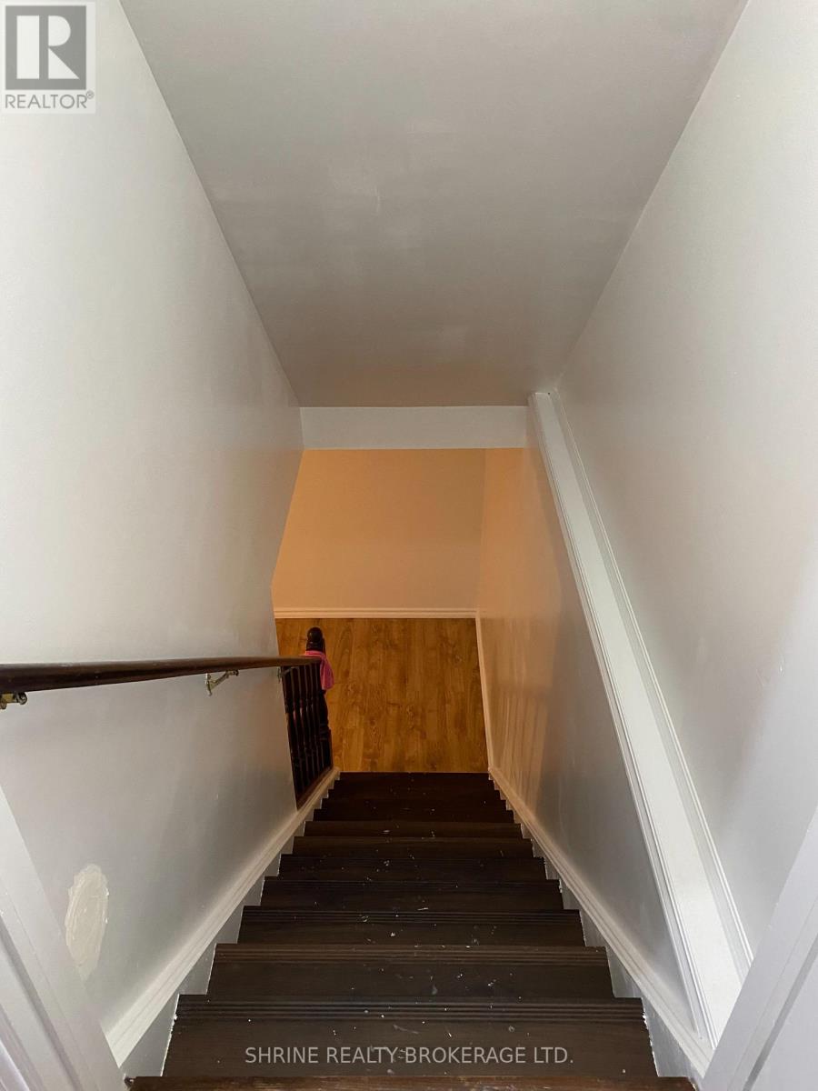 70 Chapman Court — photo 27