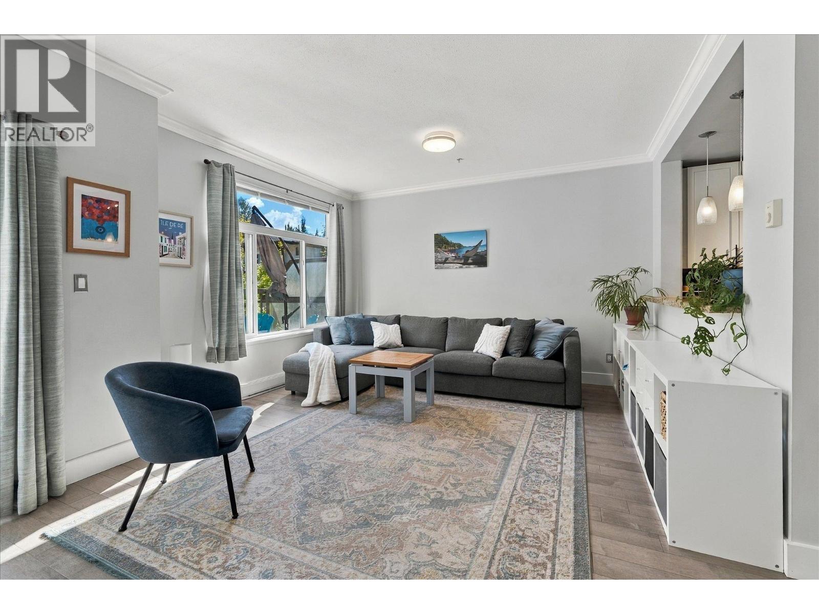 46 40632 GOVERNMENT ROAD, Squamish