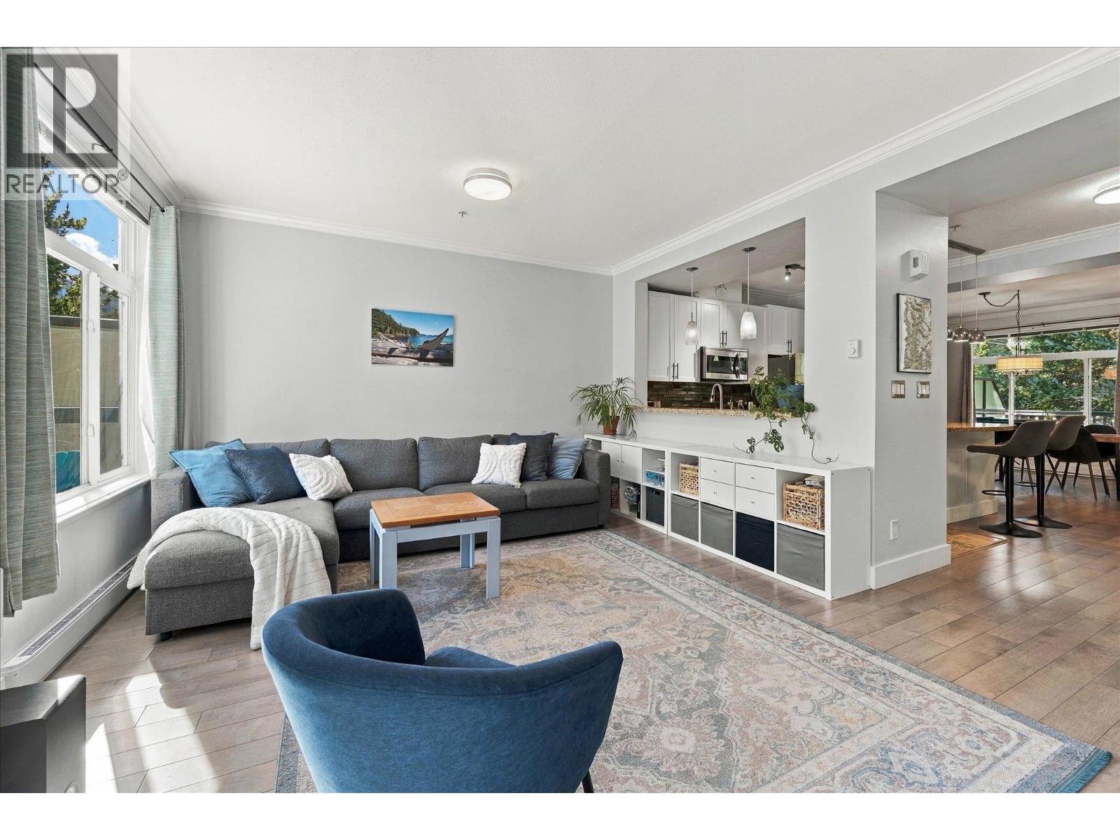 46 40632 GOVERNMENT ROAD, Squamish