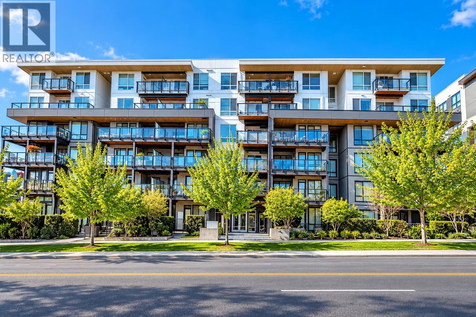 Property for sale at 212 707 COMO LAKE AVENUE