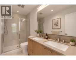 212 707 Como Lake Avenue, Coquitlam, BC V3J0J5 Photo 11