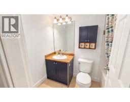 404 1310 Victoria Street, Squamish, BC V8B0C3 Photo 8