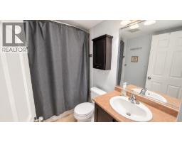 404 1310 Victoria Street, Squamish, BC V8B0C3 Photo 9