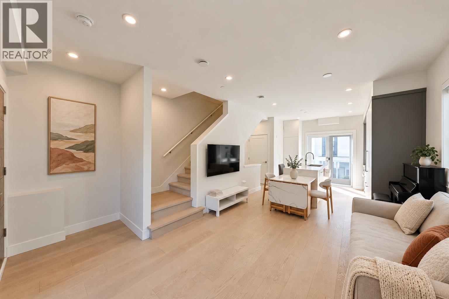 Property for sale at 7669 GRANVILLE STREET