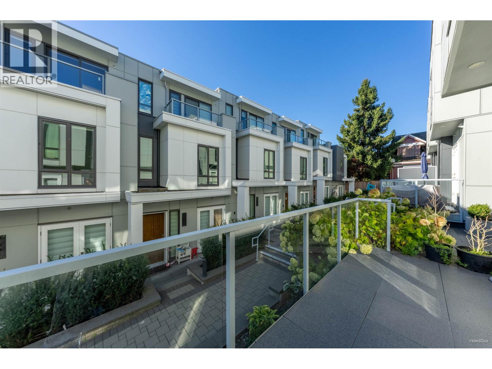 Photo of 7669 GRANVILLE STREET 30