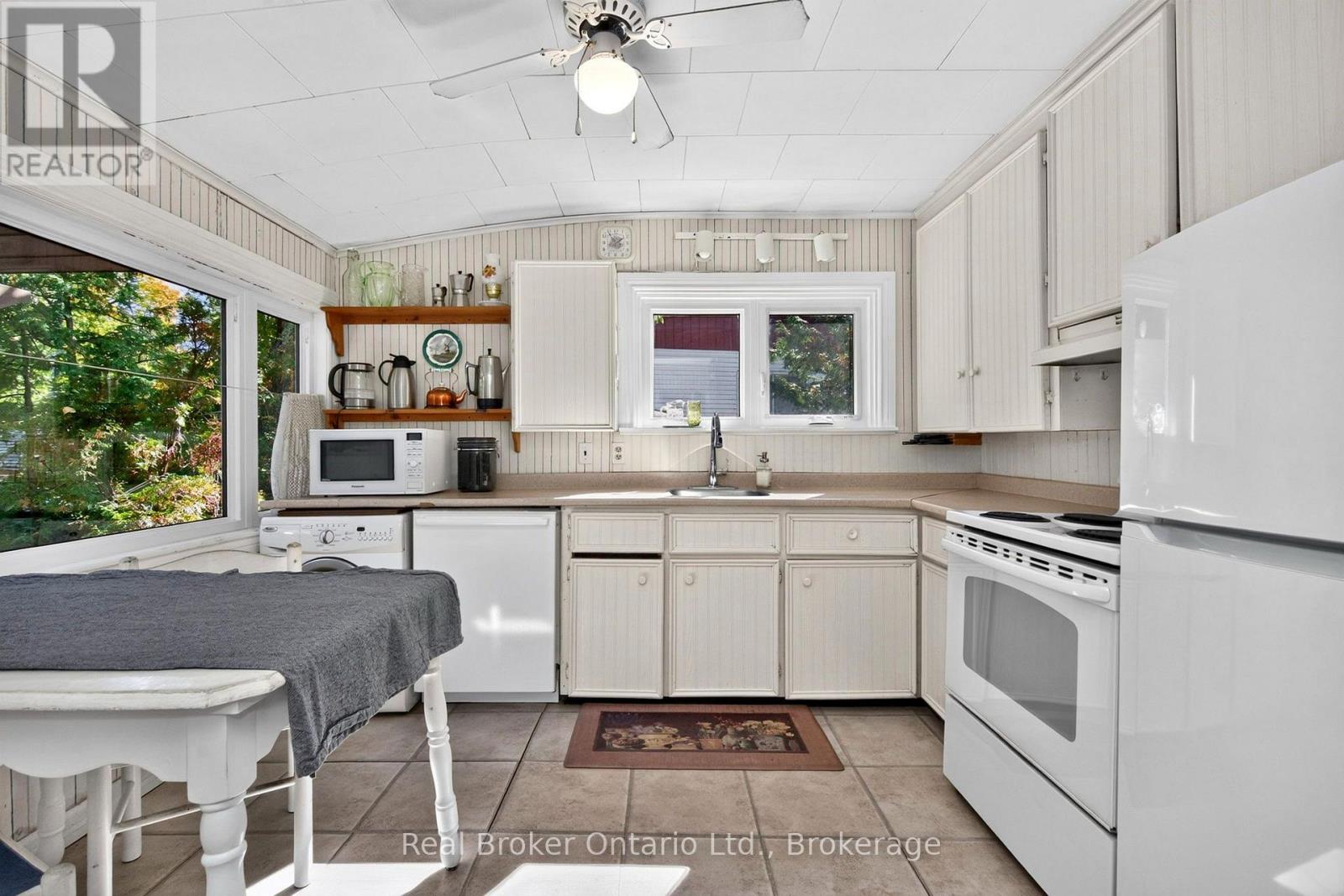 56 BELGROVE CRESCENT - 26