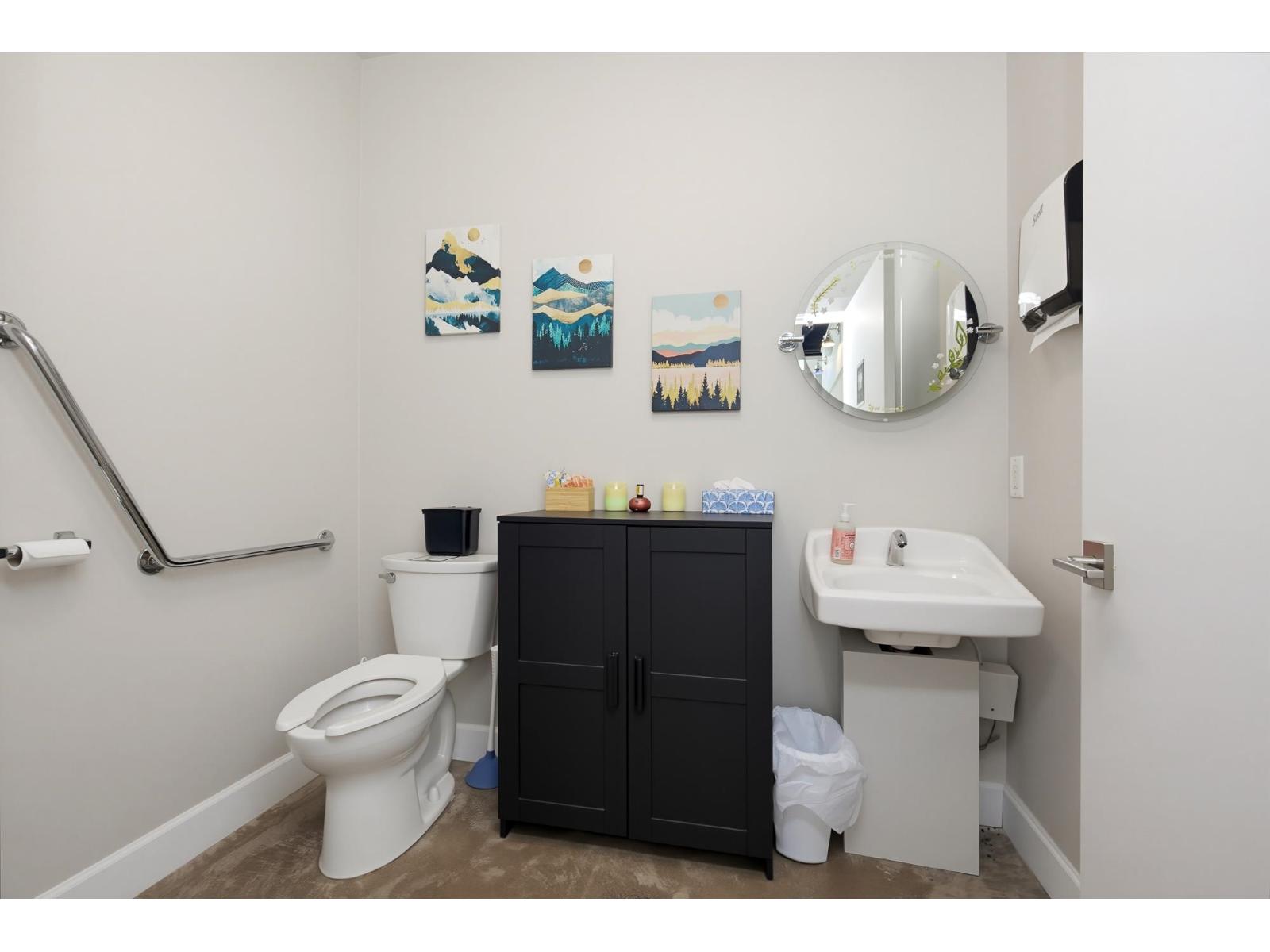 101 45645 TAMIHI WAY, Garrison Crossing, Chilliwack - Image 1