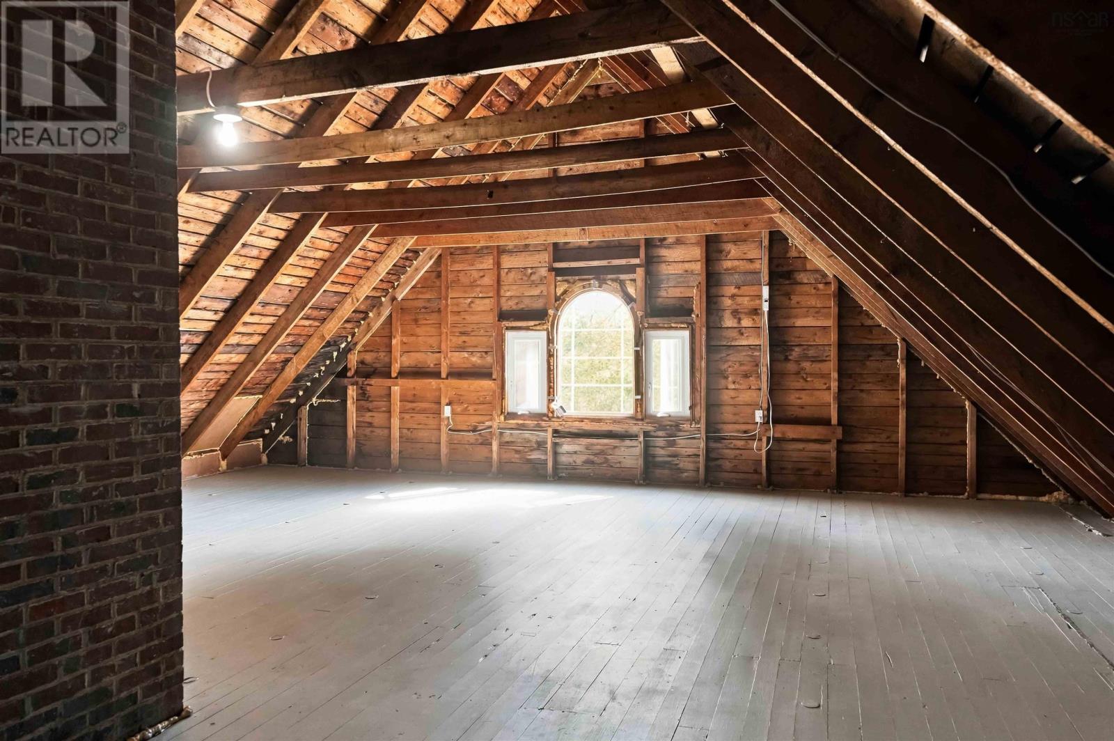 383 Main Street - Image 32