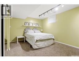 2704 5th Avenue N, Regina, SK S4R0S7 Photo 30
