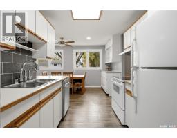 2704 5th Avenue N, Regina, SK S4R0S7 Photo 14