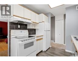 2pc Bathroom - 2704 5th Avenue N, Regina, SK S4R0S7 Photo 12