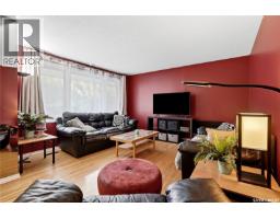 4pc Bathroom - 2704 5th Avenue N, Regina, SK S4R0S7 Photo 7