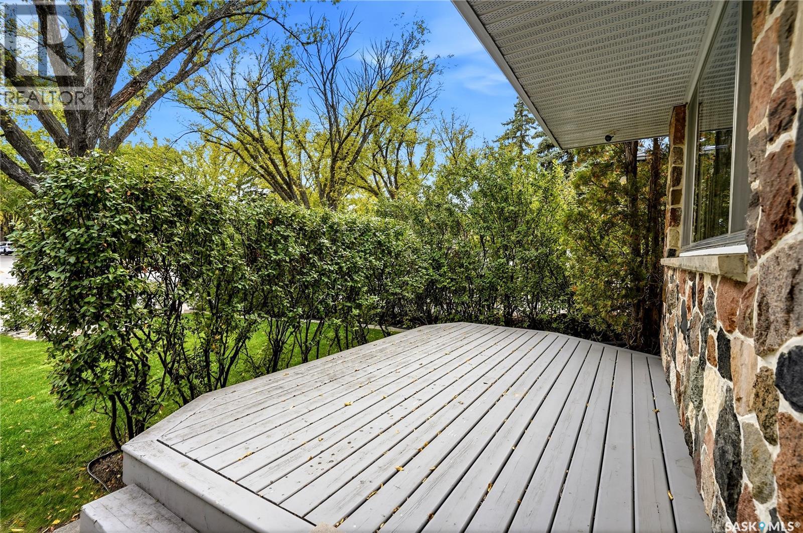 2704 5th AVENUE N, Regina — photo 5