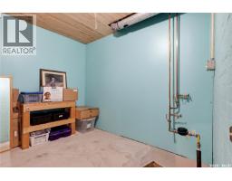 2704 5th Avenue N, Regina, SK S4R0S7 Photo 35