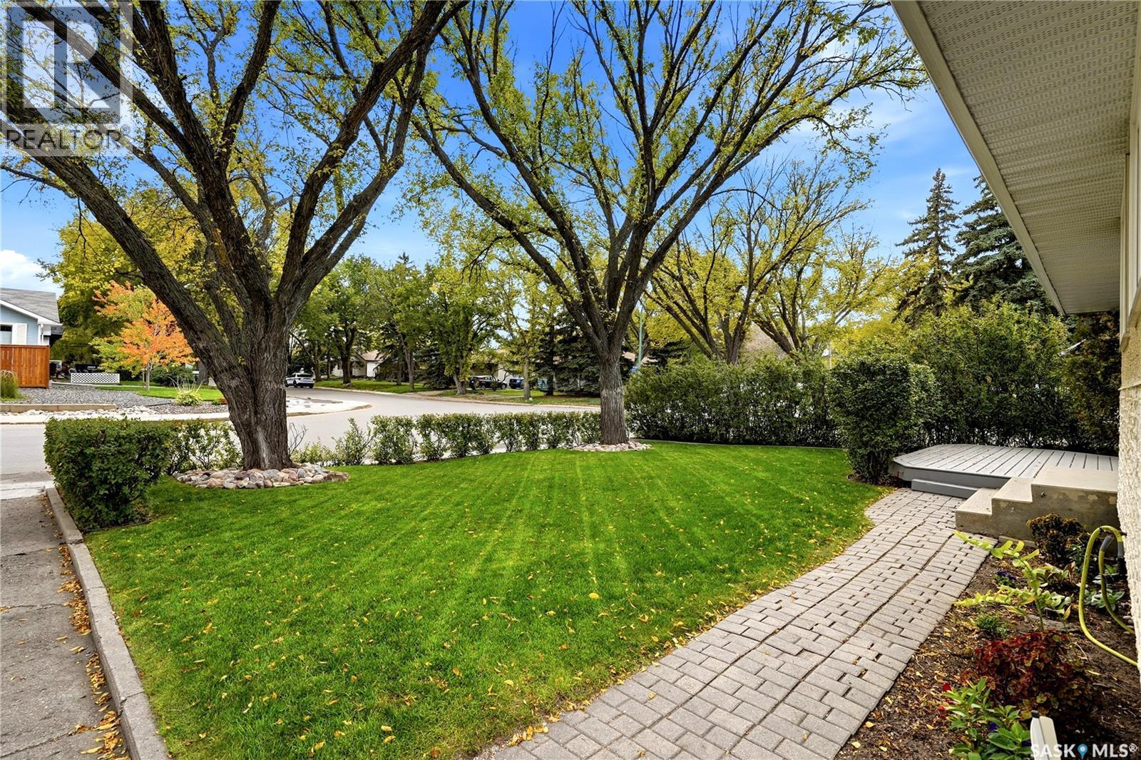 2704 5th AVENUE N, Regina — photo 4