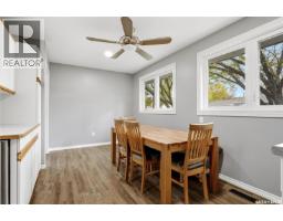 2704 5th Avenue N, Regina, SK S4R0S7 Photo 16